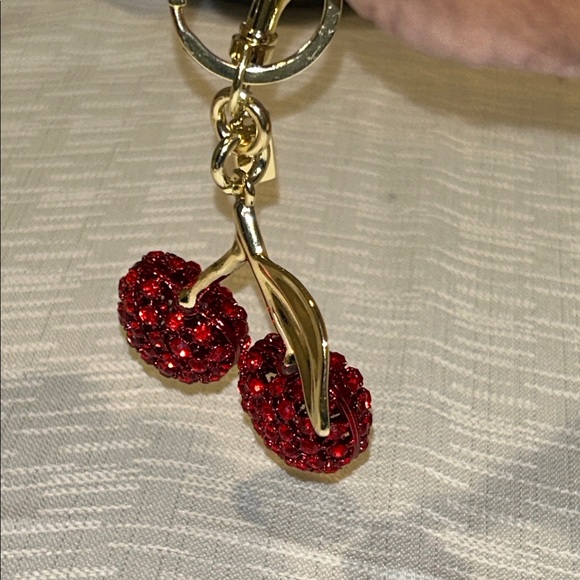 Fashion Jewelry Gold and Red Cherry Key Holder - Picture 10 of 10
